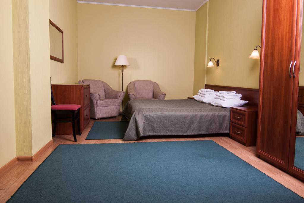 Mini-Hotel On Geroiv Energetykiv Street 18 كييف المظهر الخارجي الصورة
