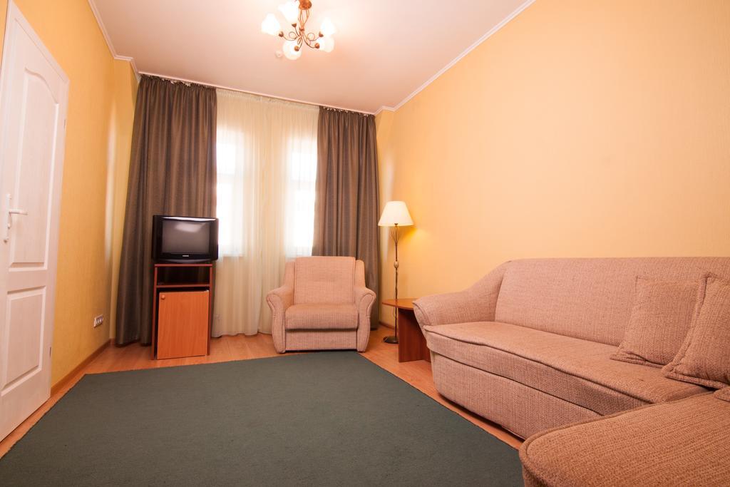 Mini-Hotel On Geroiv Energetykiv Street 18 كييف المظهر الخارجي الصورة