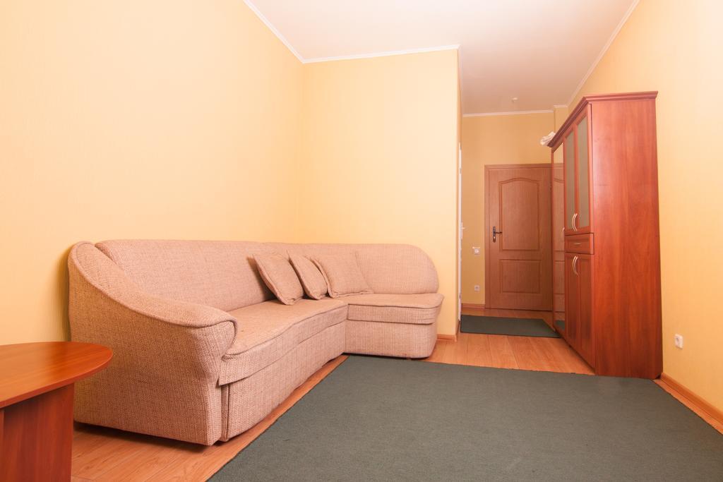 Mini-Hotel On Geroiv Energetykiv Street 18 كييف المظهر الخارجي الصورة