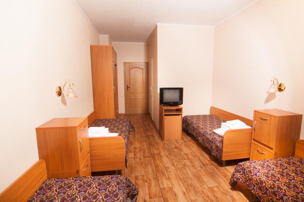Mini-Hotel On Geroiv Energetykiv Street 18 كييف المظهر الخارجي الصورة