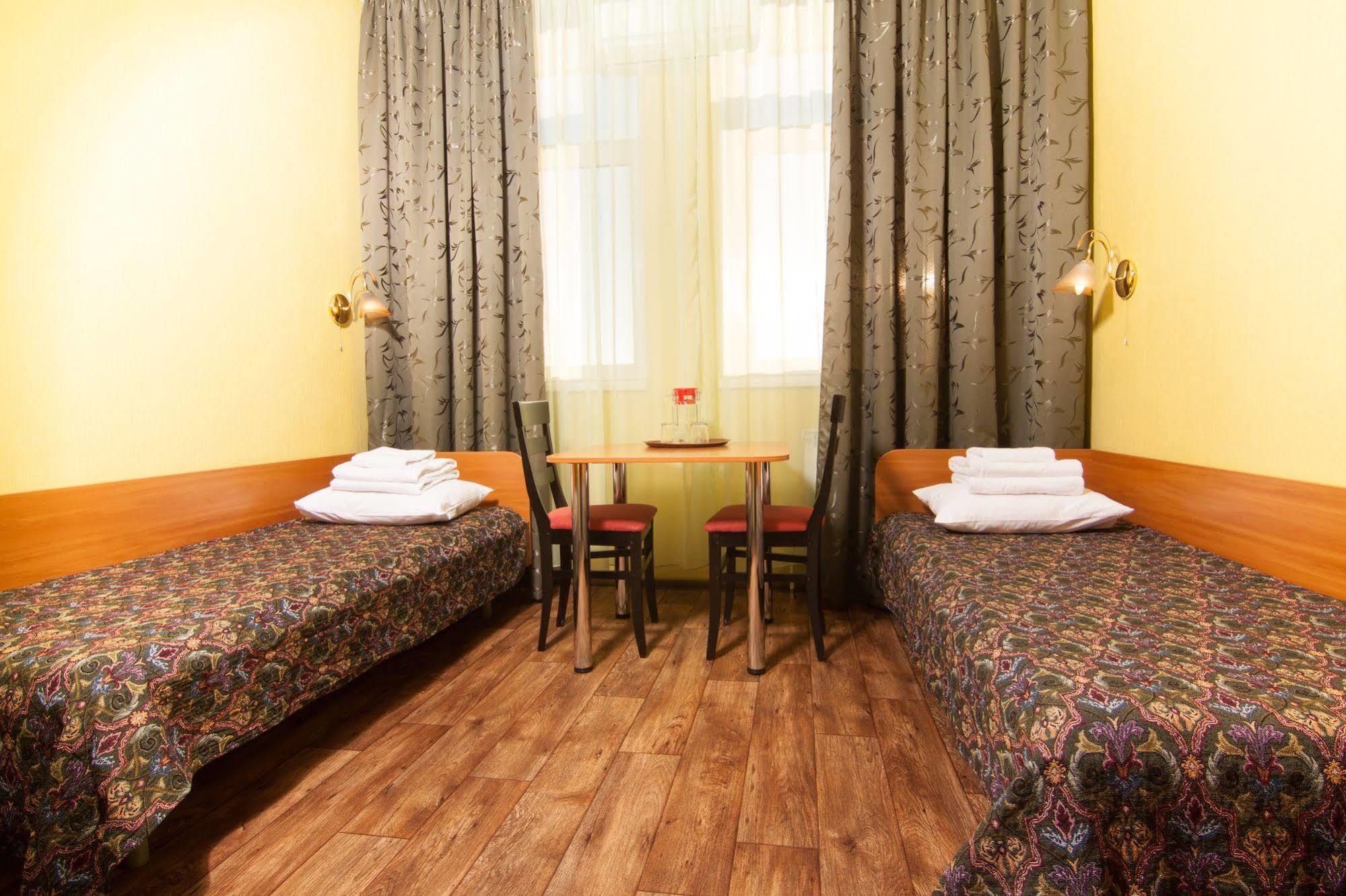 Mini-Hotel On Geroiv Energetykiv Street 18 كييف المظهر الخارجي الصورة
