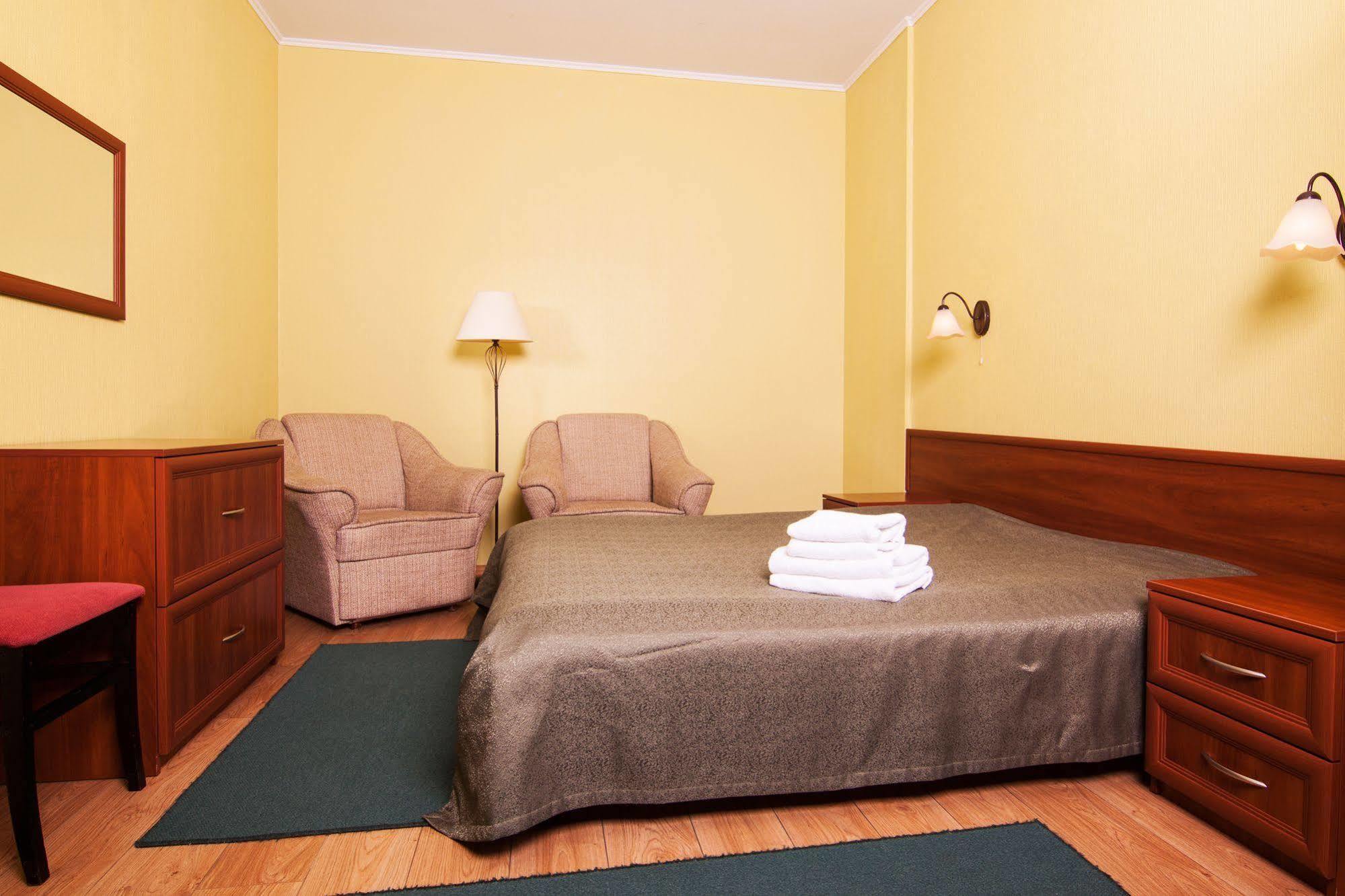 Mini-Hotel On Geroiv Energetykiv Street 18 كييف المظهر الخارجي الصورة