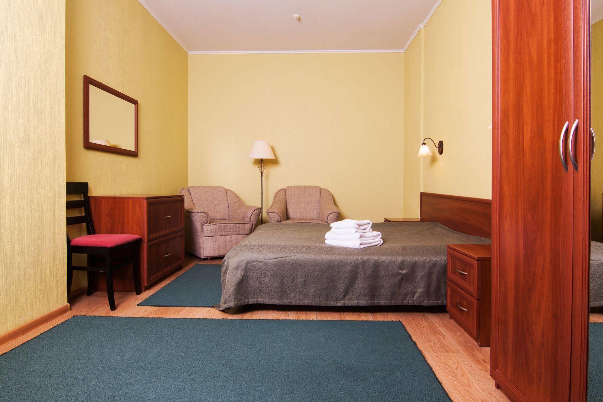 Mini-Hotel On Geroiv Energetykiv Street 18 كييف المظهر الخارجي الصورة