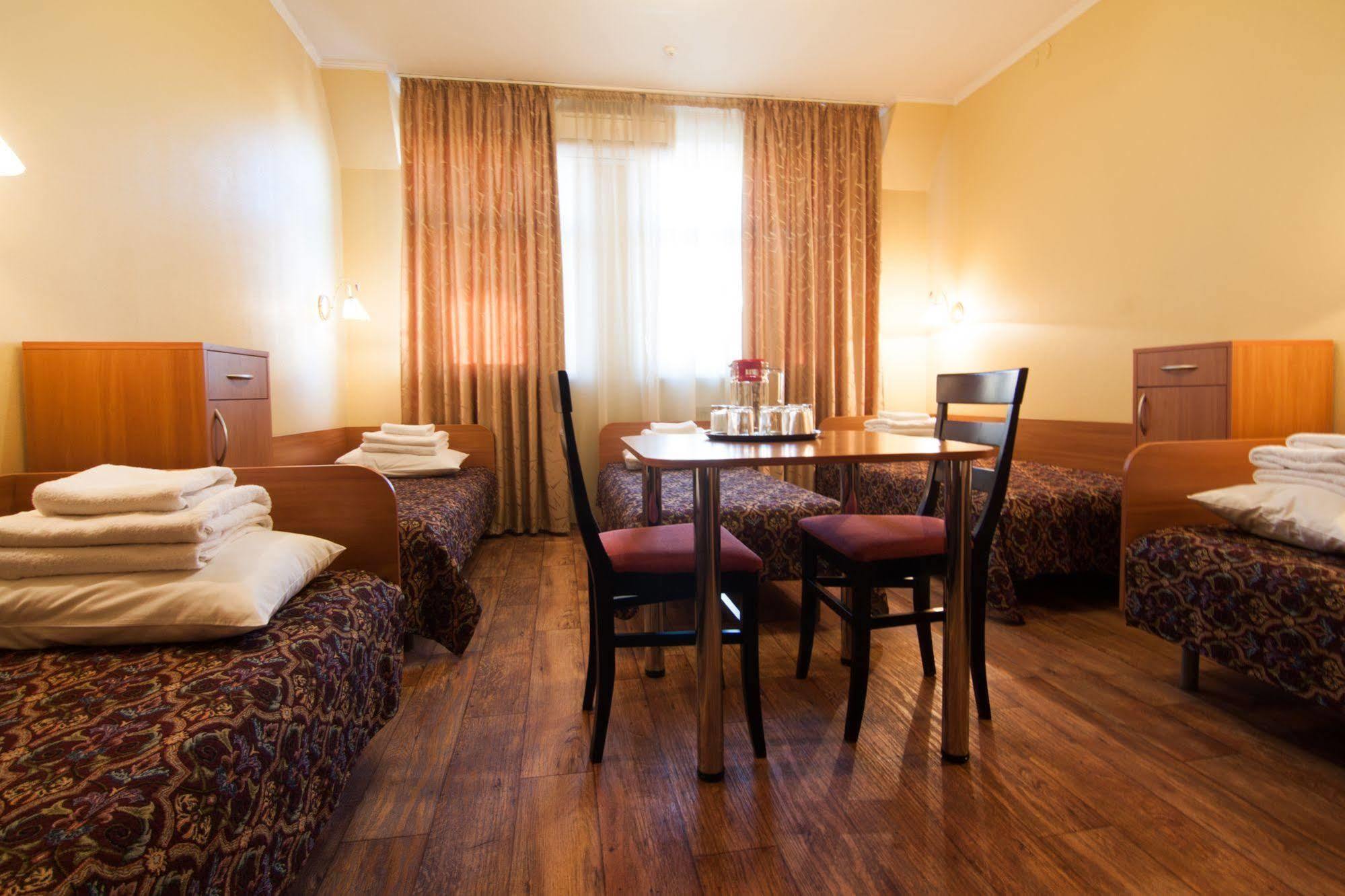 Mini-Hotel On Geroiv Energetykiv Street 18 كييف المظهر الخارجي الصورة